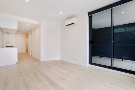 1Bedrooms, 1Bathrooms - Photo 2