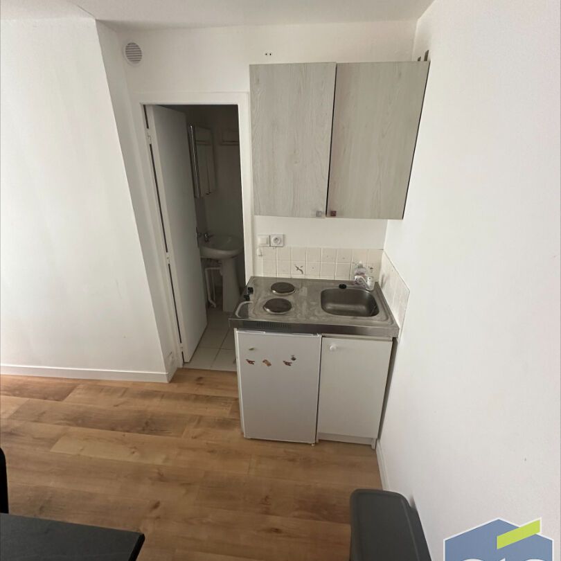 Location Appartement 1 pièce 13m² - Photo 1