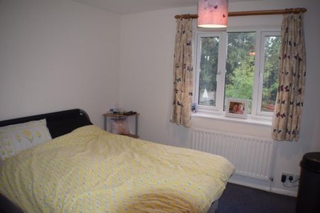 2 bedroom semi-detached house to rent - Photo 2