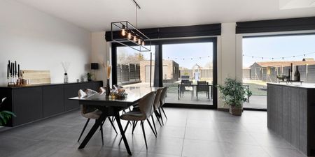 Uitzonderlijke woning te huur in Dessel voor € 1.900 met 4 slaapkamers - Foto 3