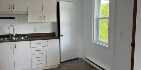 5 1/2 à Louer Centre-Ville - Photo 3