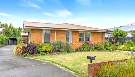 Convenient Location - Photo 5