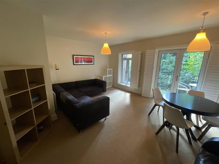 Apt 4 Holyrood Manor, Malone Road, - Photo 2