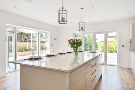 3 bedroom detached house to rent - Photo 5