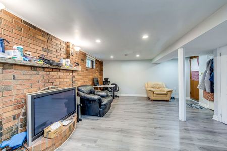 For Lease - 11 Queensbury Drive Unit# Basement, Hamilton, Ontario - Photo 3