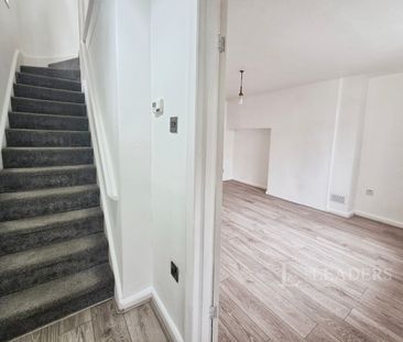 2 bedroom mid-terrace to rent West Avenue, Chelmsford - Photo 5
