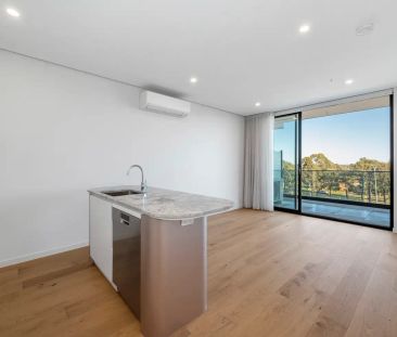 “Modern apartment, convenient location!” - Photo 4