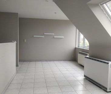 Duplex-appartement te Lokeren op tweede verdieping - Photo 2