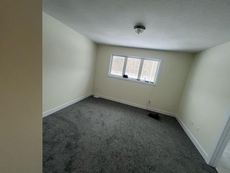 For Lease - 2671 Bobolink Lane, London South, Ontario - Photo 3