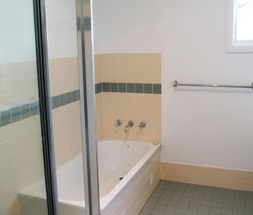 2/306 Terrigal Drive, Terrigal NSW 2260 - Townhouse For Rent | Domain - Photo 5