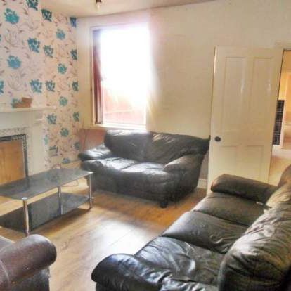 3 bedroom property to rent in Derby - Photo 1