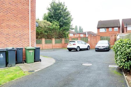 1 bedroom flat to rent - Photo 2