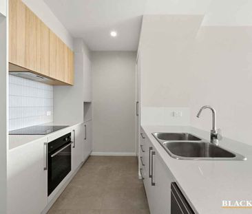 Modern North-Facing Townhouse - Photo 6