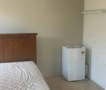 1-Bedroom ground floor for rent in Mount Roskill - Photo 3