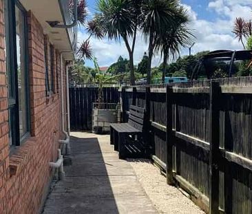 Beautiful 3–4 Bedroom Home in Magnolia Drive - Photo 5