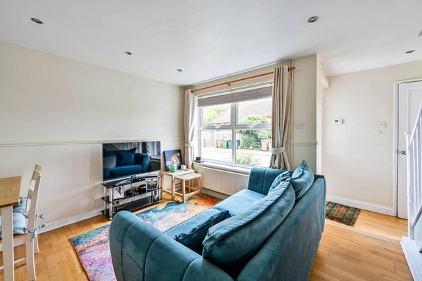 1 bedroom semi-detached house to rent - Photo 1