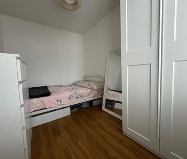 Room in a Shared House, Bennett Road, BN2 - Photo 4