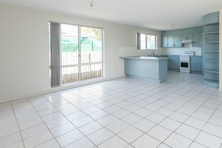 6 Suzanne Way, Broulee NSW - Photo 4