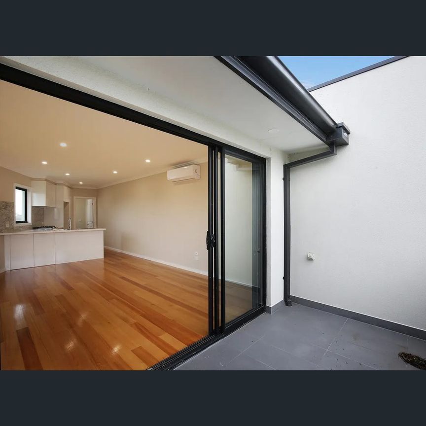 1 Muntz Avenue, Glenroy, Vic 3046 - Photo 1