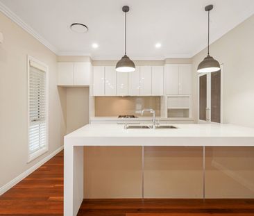 Prestigious home in perfect location - Photo 1