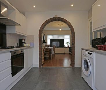 2 bedroom terraced house to rent - Photo 2