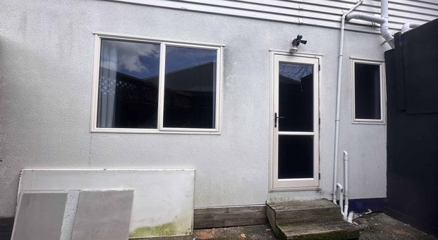 Self-Contained Studio in Forrest Hill - Photo 1