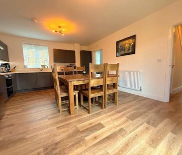 5 bedroom detached house to rent - Photo 3