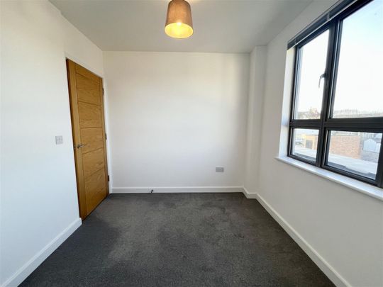 2 Bedroom Apartment To Let - Photo 1