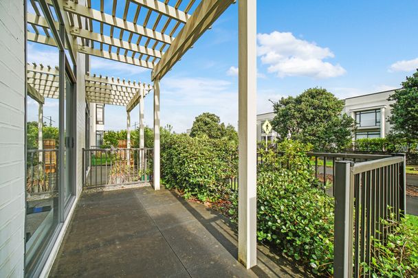 Family home Stonefields - Photo 1