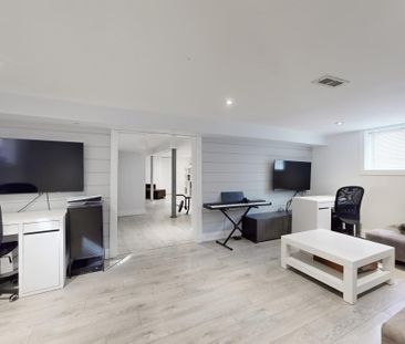 For Lease - 113 Grand Avenue, Toronto, Ontario - Photo 2