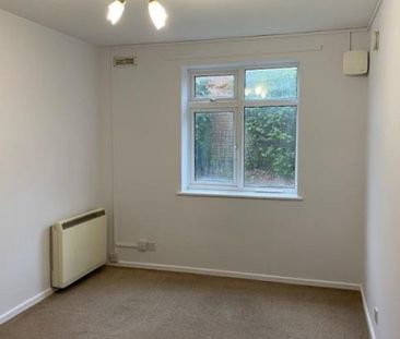 1 BED Flat To rent - Photo 4