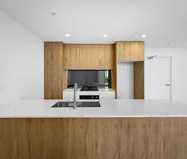 Free Utilities for 12 Months ! $680/week - Photo 4