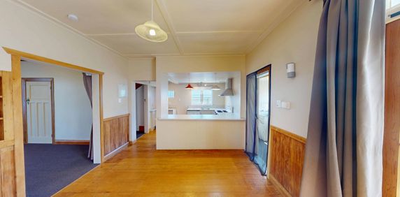 City Centre - 3 Bedrooms - Photo 2