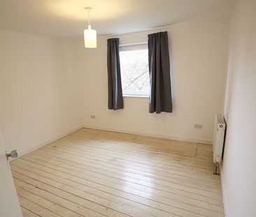 2 Bed, Flat - Photo 5