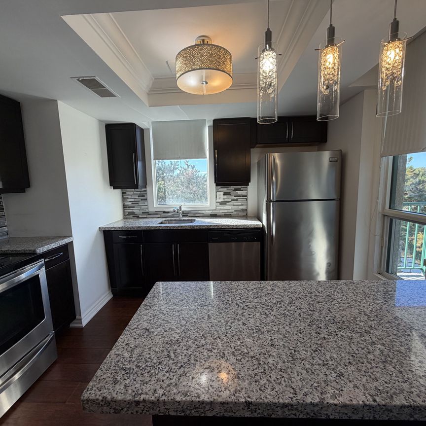 For Lease - 75 Ellen Street Unit# 403, Barrie, Ontario - Photo 1