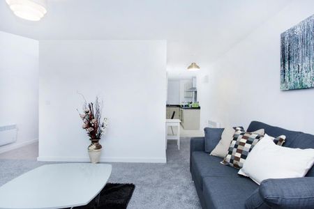 Studio to rent - Photo 2