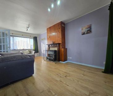 3 bedroom terraced house to rent - Photo 2