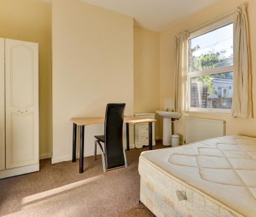 7 bedroom house to rent - Photo 4