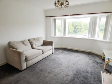 2 bedroom Flat To Let - Photo 2