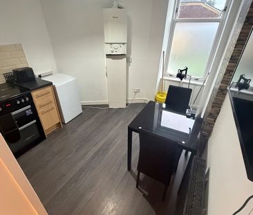 1 Bed Flat, Milnbank St, G31 - Photo 4