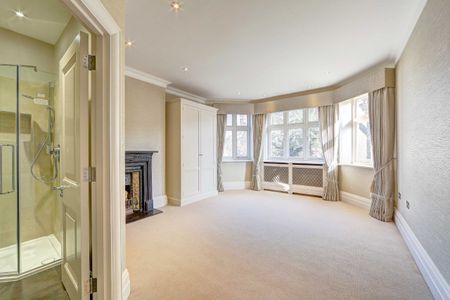 Lancaster Road, Wimbledon Village, SW19, London - Photo 2