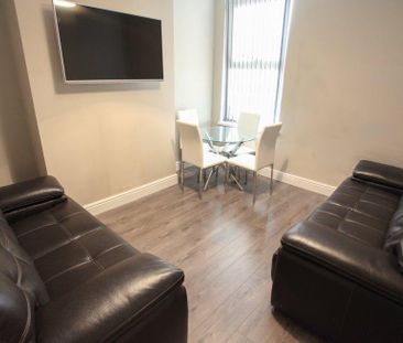 5 bedroom terraced house to rent - Photo 1