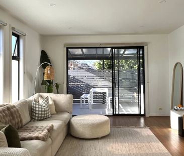 STYLISH TOWNHOUSE WITH INDOOR & OUTDOOR FLAIR! - Photo 1