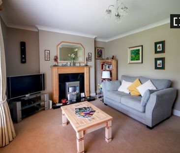 Snug room for rent in 3-bedroom house, Knocklyon, Dublin - Photo 3