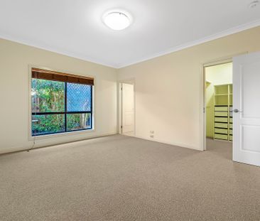 6 Mitaro Rise, Pacific Pines QLD 4211 - House For Rent | Domain - Photo 4