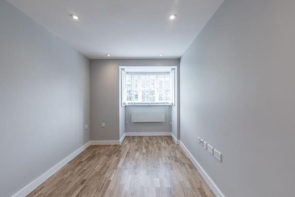 1 bedroom ground floor flat to rent - Photo 1