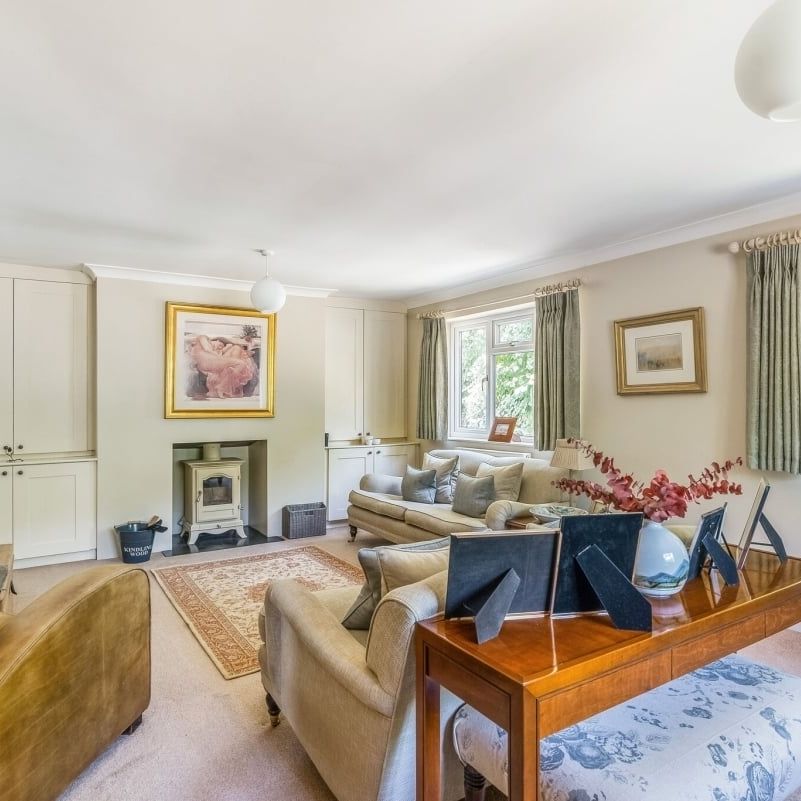 4 bedroom detached house to rent - Photo 1