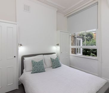 2 Bed Flat, Comeragh Road, W14 - Photo 4