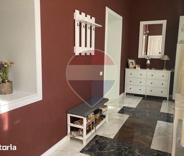 Apartament cu 3 camere pretebil pentru cabinet sau rezidential - Fotografie 4