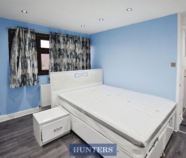 3 bedroom end of terrace house to rent - Photo 6